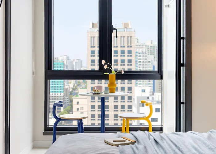 Urbanstay Seomyeon Apartament